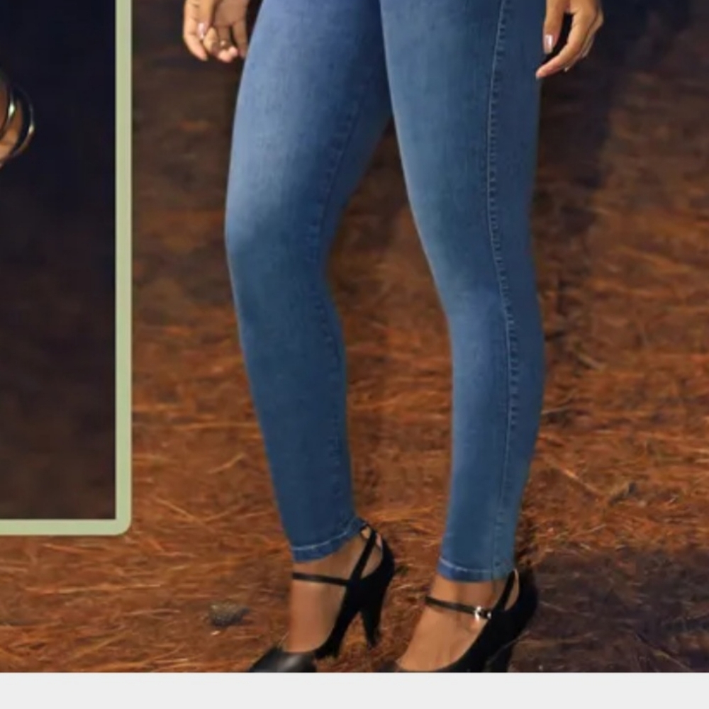 Jeans - Picture 2 of 7